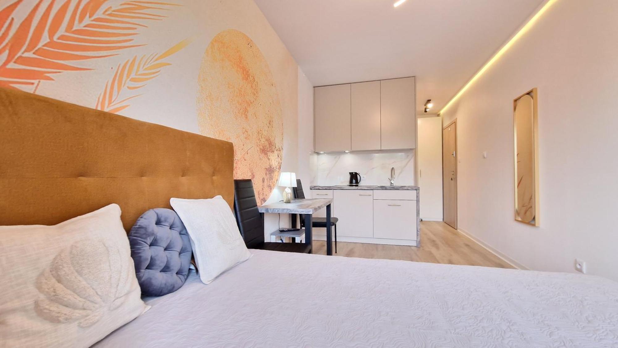 Flou 81, Parking & 700m Plaza Gdansk